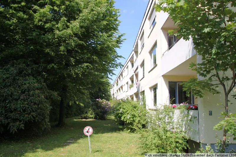 Bestes Nymphenburg: gemütliche, ruhige 3-Zi.-Whg. mit großer Süd-Loggia im 1.OG