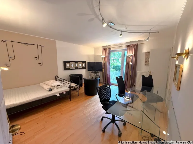 Voll möbliertes Appartment mit Süd-Balkon in ruhiger Lage in Schwabing – Nähe U2 / U3