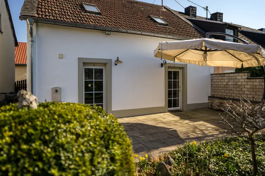 Ansicht Terrasse hinterm Haus