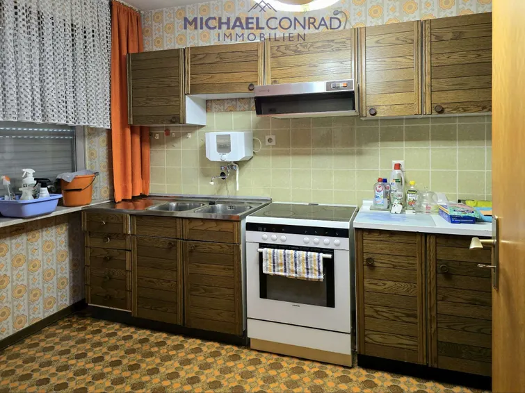 Küche Hauptwohnung 