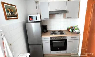 12302 HomeCompany Dresden Möbliert/Furnished Studio Souterrain Apartment in Dresden-Strehlen max. 2 Personen