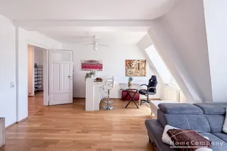 22801 HomeCompany Dresden Möbliert/Furnished 3-Zimmer Maisonette Wohnung in Dresden-Striesen mit Balkon max. 3 Personen