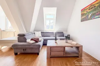 22801 HomeCompany Dresden Möbliert/Furnished 3-Zimmer Maisonette Wohnung in Dresden-Striesen mit Balkon max. 3 Personen