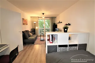 2434923 HomeCompany Dresden Möbliert/Furnished 2-Zimmer Apartment mit Balkon in Dresden-Äussere Neustadt max. 3 Personen