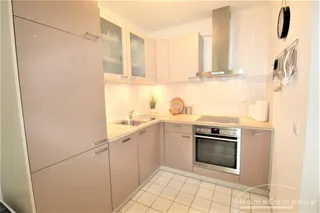 24630 HomeCompany Dresden Möbliert/Furnished 2-Zimmer Apartment in Dresden-City Nähe Universität max. 2 Personen