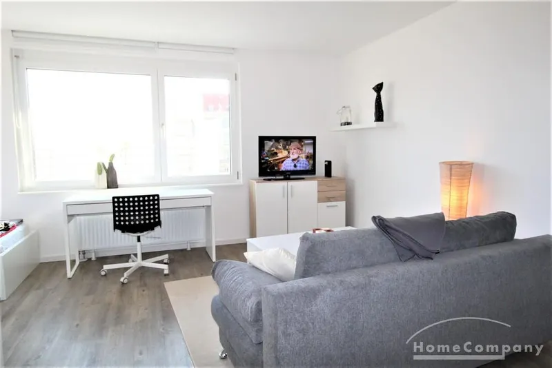 23164 HomeCompany Dresden Möbliert/Furnished Studio Dachgeschoß-Apartment in Dresden-Strehlen/Uninähe mit Terrasse! max. 2 Personen