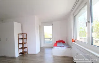 23164 HomeCompany Dresden Möbliert/Furnished Studio Dachgeschoß-Apartment in Dresden-Strehlen/Uninähe mit Terrasse! max. 2 Personen
