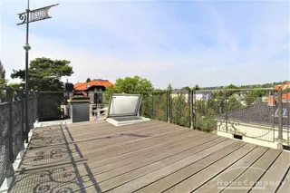 18579 HomeCompany Dresden Schickes möbliertes Dachgeschoß-Apartment in Blasewitz mit Blick über Dresden max. 3 Personen