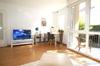 23955 HomeCompany Dresden Möbliert/Furnished 2-Zimmer Apartment mit Balkon in Dresden-Strehlen max. 4 Personen