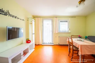 18620 HomeCompany Dresden Möbliert/Furnished 2-Zimmer Apartment mit Terrasse und Wintergarten in Dresden-Neustadt max. 2 Personen