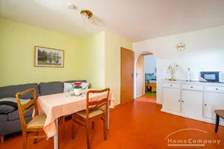 18620 HomeCompany Dresden Möbliert/Furnished 2-Zimmer Apartment mit Terrasse und Wintergarten in Dresden-Neustadt max. 2 Personen