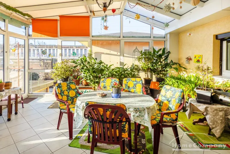 18620 HomeCompany Dresden Möbliert/Furnished 2-Zimmer Apartment mit Terrasse und Wintergarten in Dresden-Neustadt max. 2 Personen