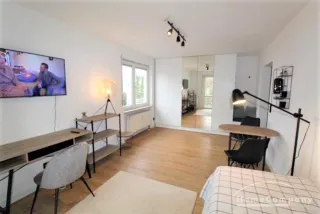 2275819 HomeCompany Dresden Möbliert/Furnished Studio Apartment mit Balkon in Dresden-Plauen/Uninähe max.2 Personen