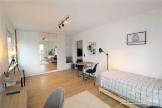 2275819 HomeCompany Dresden Möbliert/Furnished Studio Apartment mit Balkon in Dresden-Plauen/Uninähe max.2 Personen