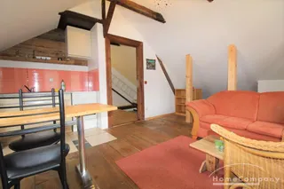 19184DG HomeCompany Dresden Möbliert/Furnished 2-Zimmer Dachgeschoß Apartment in Radebeul max. 2 Personen