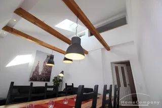 19249 HomeCompany Dresden Möbliert/ Furnished Traumhafte 4-Zimmer Maisonett-Wohnung mit Blick zur Elbe max. 4 Personen