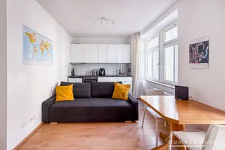 25934 HomeCompany Dresden Möbliert/Furnished 2-Zimmer Apartment mit Balkon in Dresden-Neustadt max 3 Personen