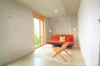 22540 HomeCompany Dresden Möbliert/Furnished großzügiges Architektenstudio mit Balkon und Blick ins Grüne max. 2 Personen