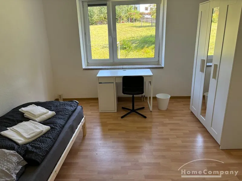 26722 HomeCompany Möbliert/Furnished Zimmer in einer 3-Personen WG/share apartment in Bad Elster Nähe Medfachschule