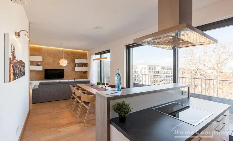 268084 HomeCompany Dresden Möbliert/Furnished 4-Zimmer Apartment in Dresden-Altstadt  max. 6 Personen