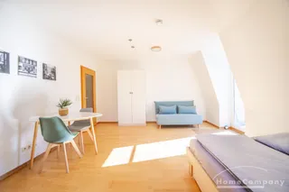 26811 HomeCompany Dresden Möbliert/Furnished Studio Apartment in Dresden-Neustadt mit Balkon max. 2 Personen