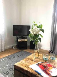 27018 HomeCompany Dresden Möbliert/Furnished 2-Zimmer-Apartment mit Balkon in Dresden-Nickern max. 1 Person
