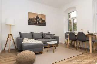 27061 HomeCompany Dresden Möbliert/Furnished 2-Zimmer-Wohnung in Dresden-Pieschen mit Terrasse max. 3 Personen