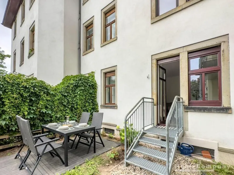 27061 HomeCompany Dresden Möbliert/Furnished 2-Zimmer-Wohnung in Dresden-Pieschen mit Terrasse max. 3 Personen