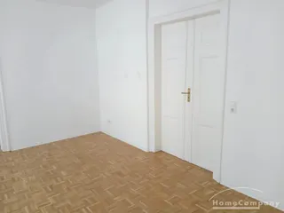 27115 HomeCompany Dresden Möbliert/Furnished 4-Zimmer Wohnung in Gera-Innenstadt - max. 6 Personen
