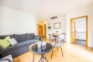 27127 HomeCompany Dresden Möbliert/Furnished 2-Zimmer Apartment in Dresden-Blasewitz mit Terrasse max. 2 Personen