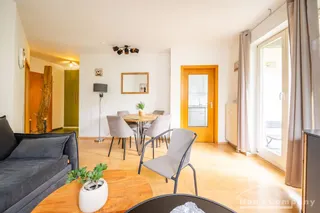27127 HomeCompany Dresden Möbliert/Furnished 2-Zimmer Apartment in Dresden-Blasewitz mit Terrasse max. 2 Personen