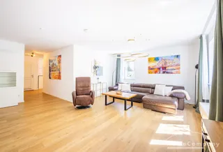 27328 HomeCompany Dresden Möbliert/Furnished 3-Zimmer-Wohnung in Dresden-Blasewitz mit 2 Balkonen max. 4 Personen