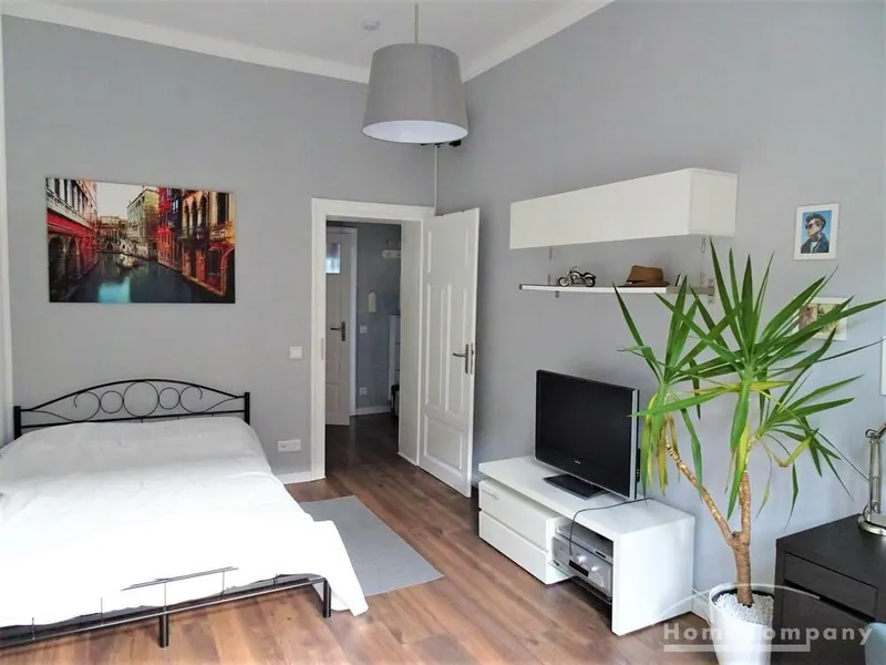2300244 HomeCompany Dresden Möbliert/Furnished  2-Zimmer Wohnung mit Balkon in Dresden-Pieschen max. 2 Personen