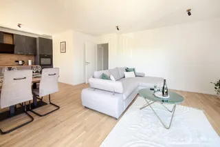 27535 HomeCompany Dresden Möbliert/Furnished 3-Zimmer Wohnung in Radebeul max. 4 Personen