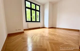 28024 HomeCompany Dresden Möbliert/Furnished 2-Zimmer Apartment  im Herzen der Radeberger Vorstadt mit 2 Balkonen max. 2 Personen