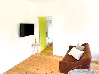 28048 HomeCompany Dresden Möbliert/Furnished 2-Zimmer Wohnung in Dresden-Blasewitz max. 2 Personen