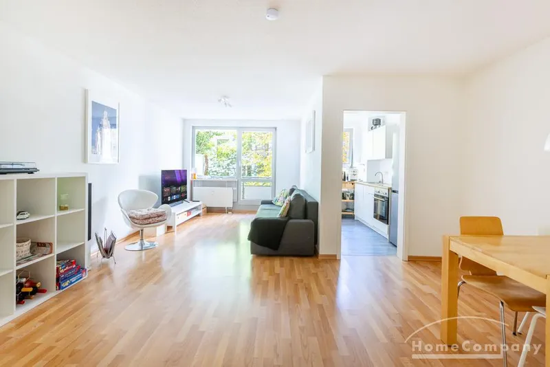 28054 HomeCompany Dresden Möbliert/Furnished 2-Zimmer Apartment mit Balkon in Dresden Altstadt max. 4 Personen