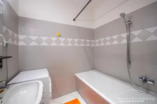 27988 HomeCompany Dresden Möbliert/Furnished 2-Zimmer Apartment in Dresden-Neustadt max. 2 Personen