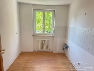 28236 HomeCompany Dresden Möbliert/Furnished 2-Zimmer Wohnung mit Balkon in Dresden-Weißig max. 3-Personen