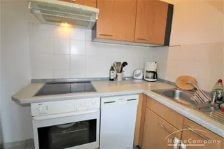 28247 HomeCompany Dresden Möbliert/Furnished 3-Zimmer Dachgeschoß Wohnung in Dresden-Kleinzschachwitz für max. 2 Personen