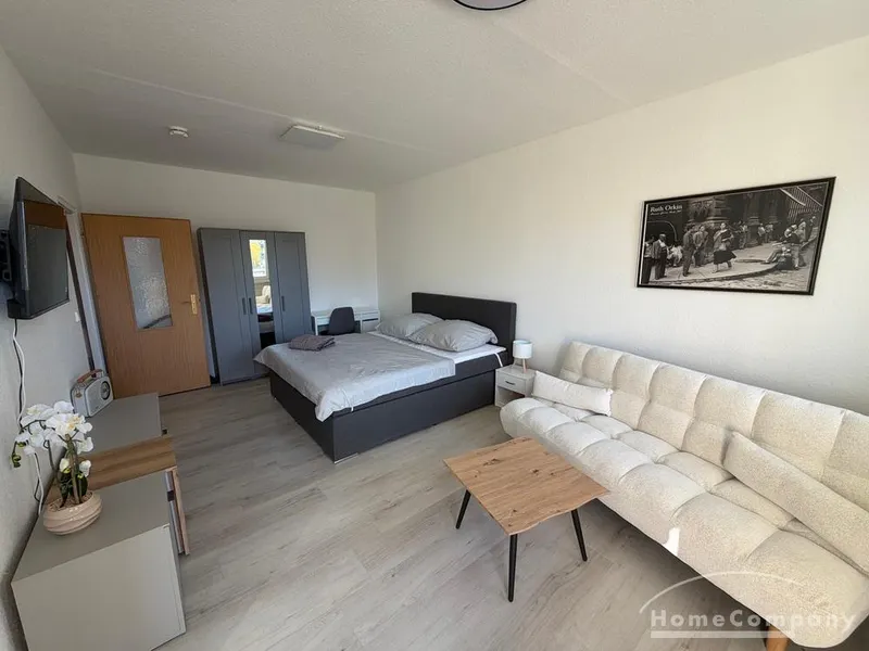 28370 HomeCompany Dresden Möbliert/Furnished Studio Apartment in Dresden-Kleinpestitz/Mockritz mit Balkon max. 2 Personen