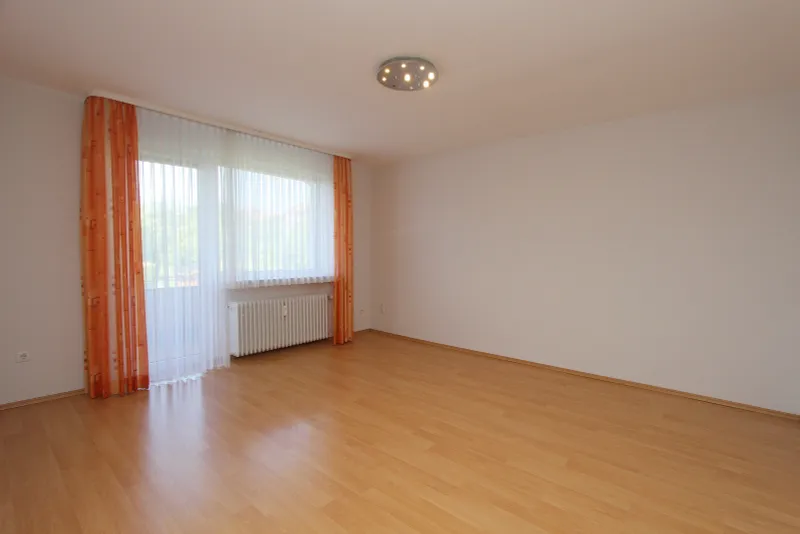 Schlafzimmer/Esszimmer
