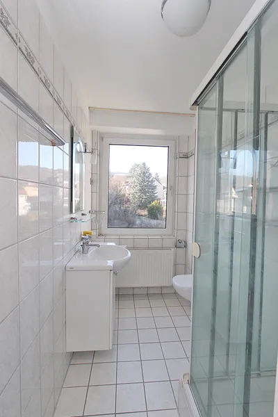 Badezimmer (2.OG)