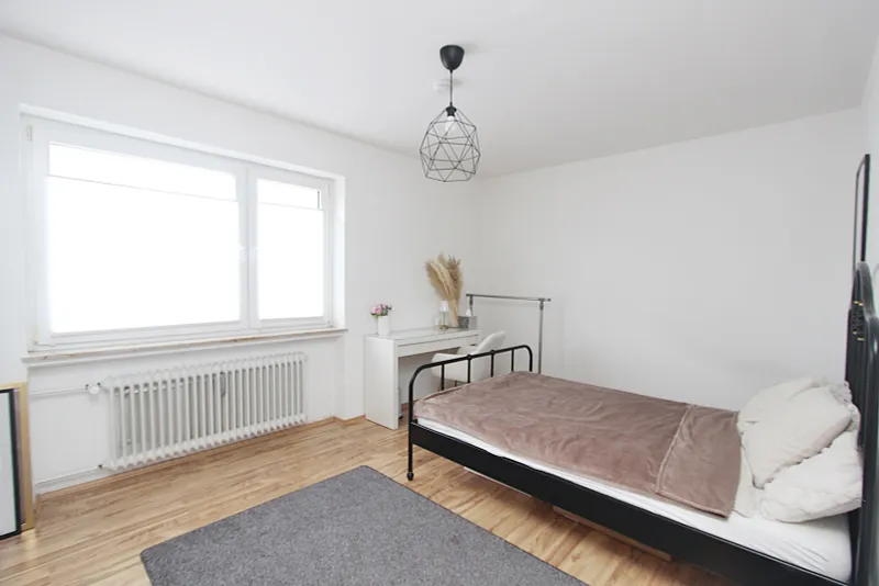 Gäste-/Arbeitszimmer