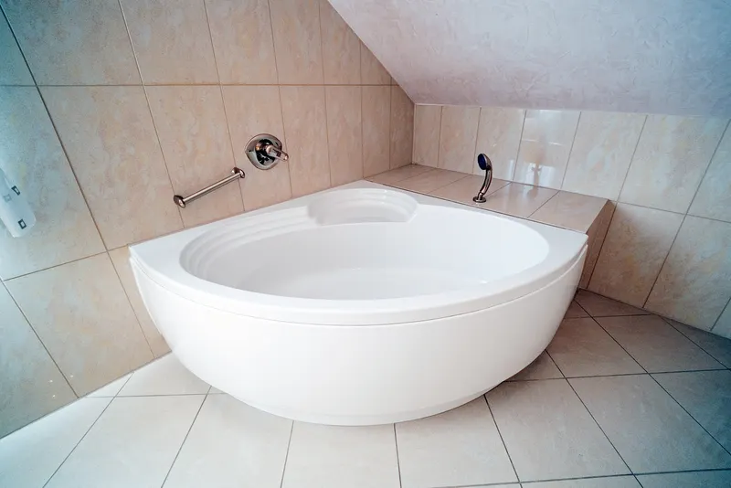 Badezimmer (1. OG)