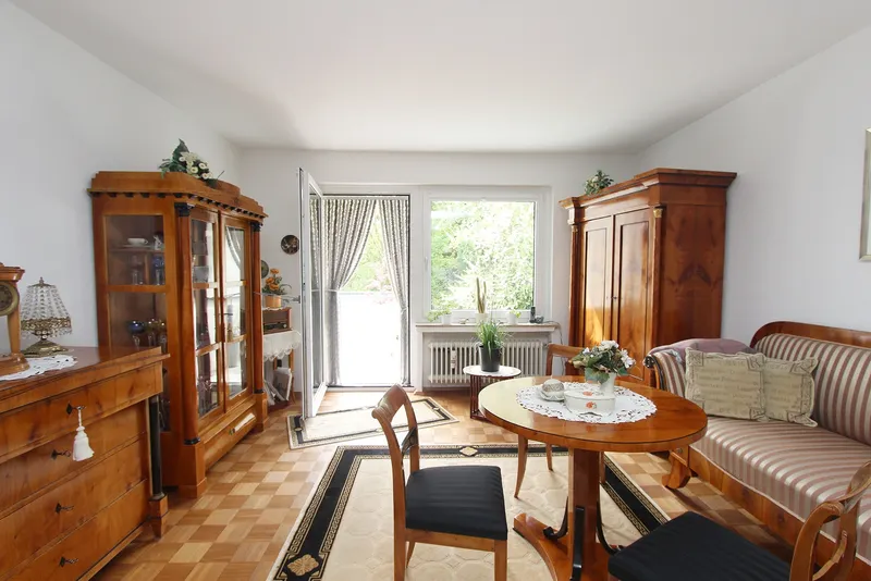 Wohnzimmer (obere Ebene)