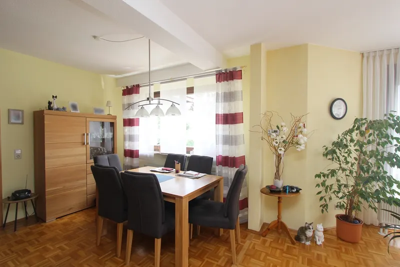 Wohnzimmer (EG)
