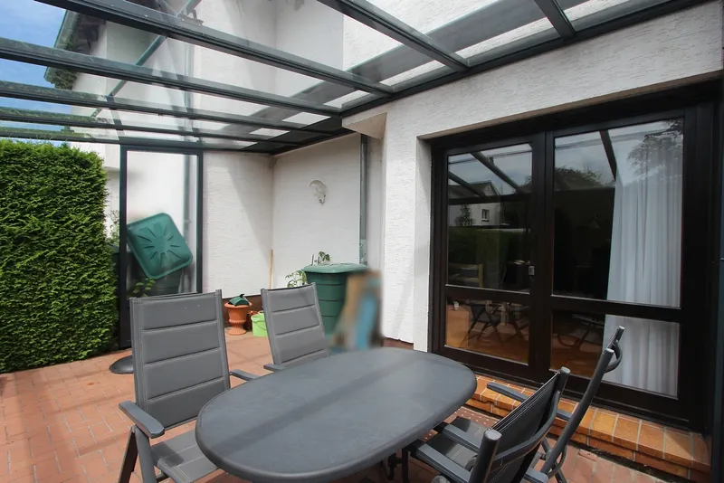 Terrasse 1 (EG)