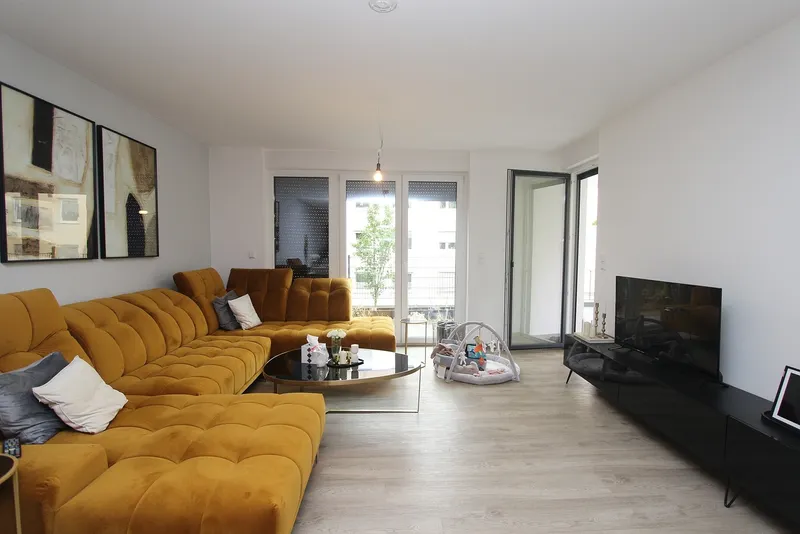 Moderne 4-Zimmer-Wohnung mit großer Terrasse in Kassel-Süd - EBK + PKW-Stellplatz möglich - Foto 1