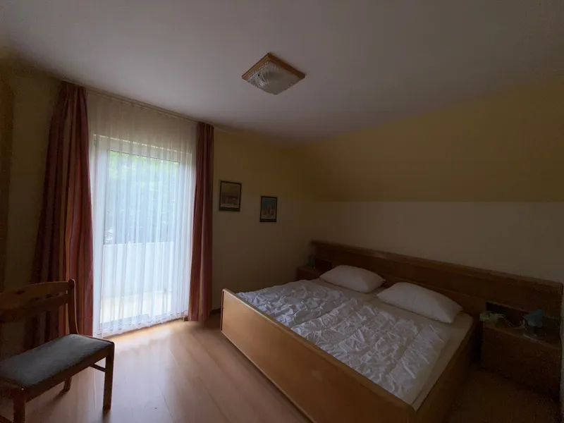 Schlafzimmer DG